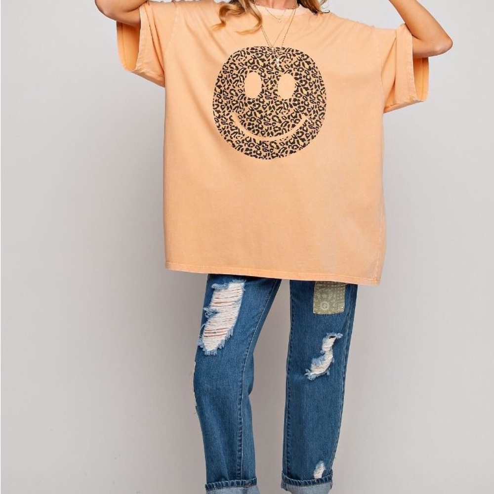 Easel Peach Leopard Smiley Short-Sleeve Tee